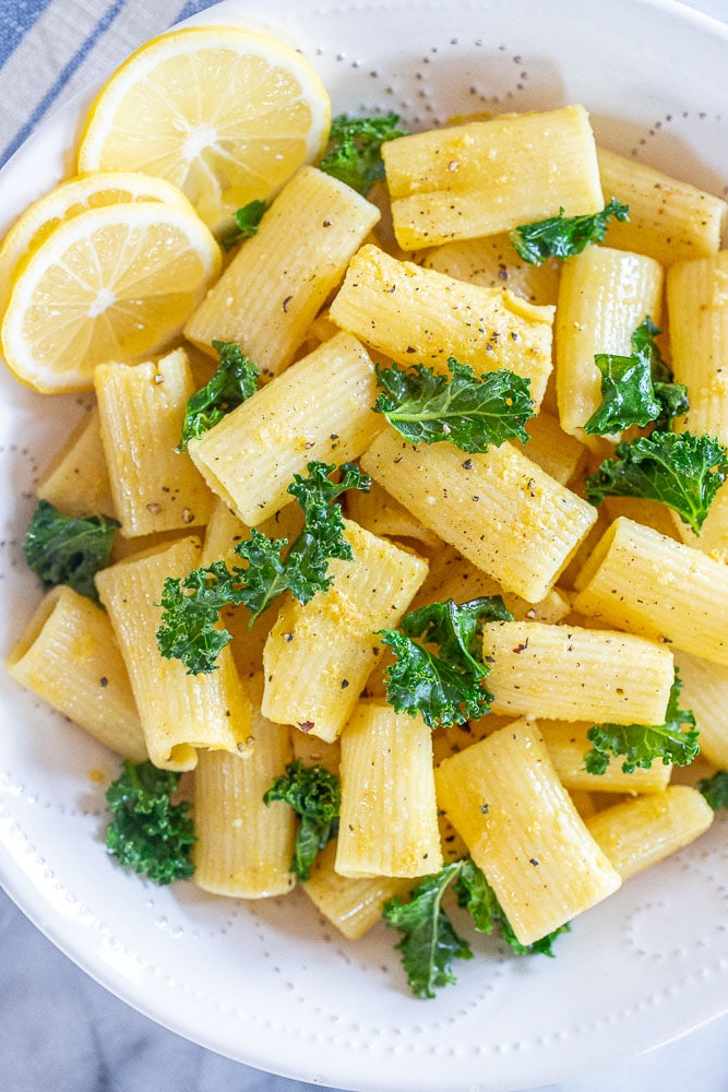 Lemon Garlic Pasta with Kale - She Likes Food